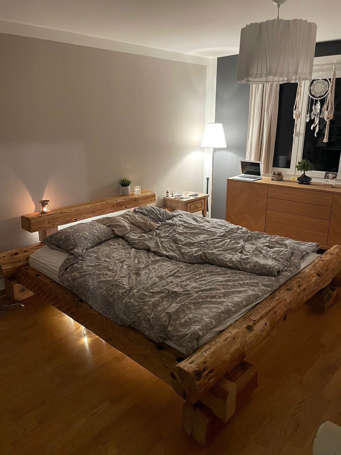 100 jähriges Bett